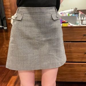 Houndstooth/ checkered mini skirt